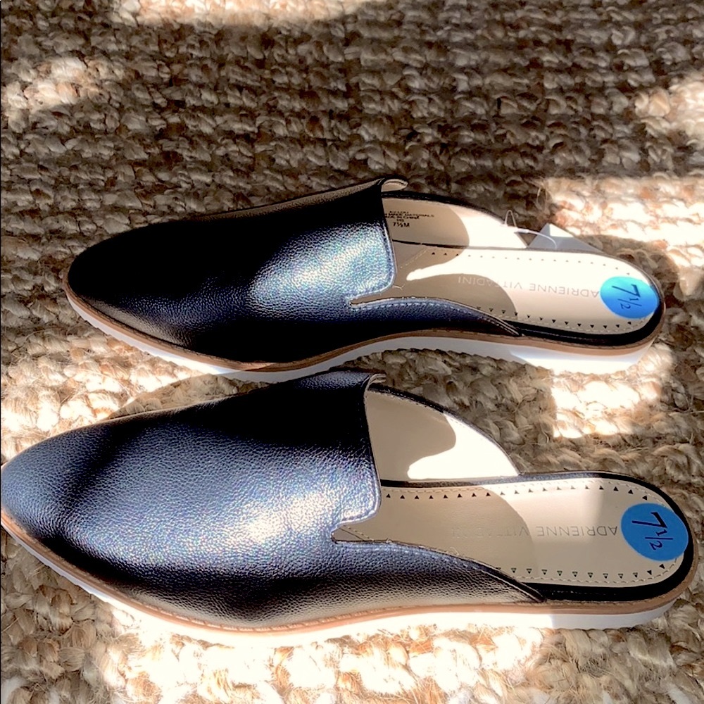 Adrienne Vittadini Black Slip-on Flats